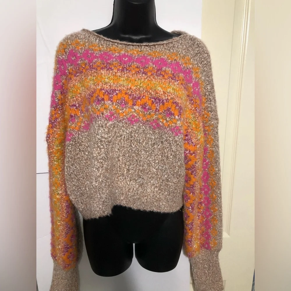 Free People snowflake tan colorblock fuzzy style sweater size‎ large brand new